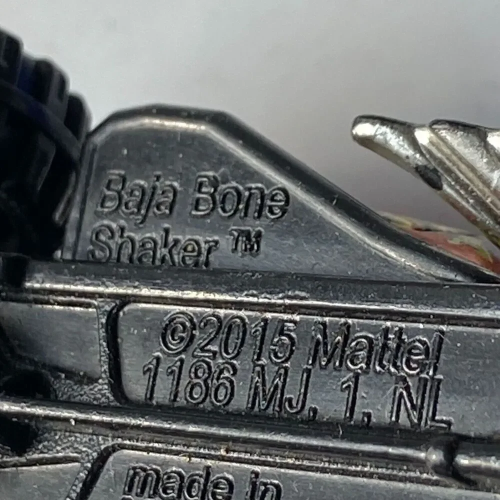 Hot Wheels Baja Bone Shaker 8/10 Diecast Truck 91/365 HW Daredevils 2015 Orange - Picture 12 of 13